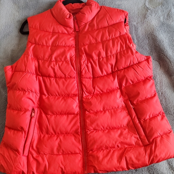 Gap vest - Picture 1 of 2